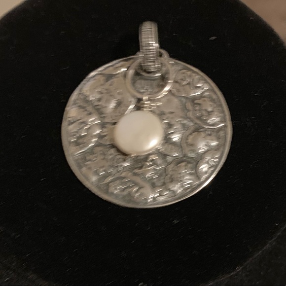 Silpada .925 sterling silver pendant. Vintage Style, Hard To Find! - Picture 3 of 6